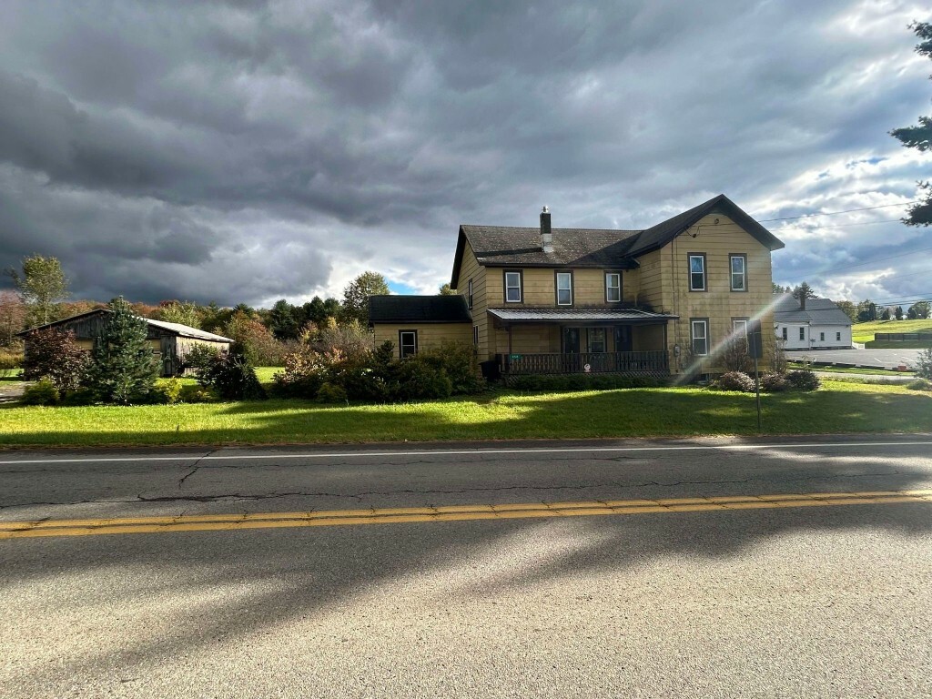 Property Photo: 358 Meadville Road PA 16354