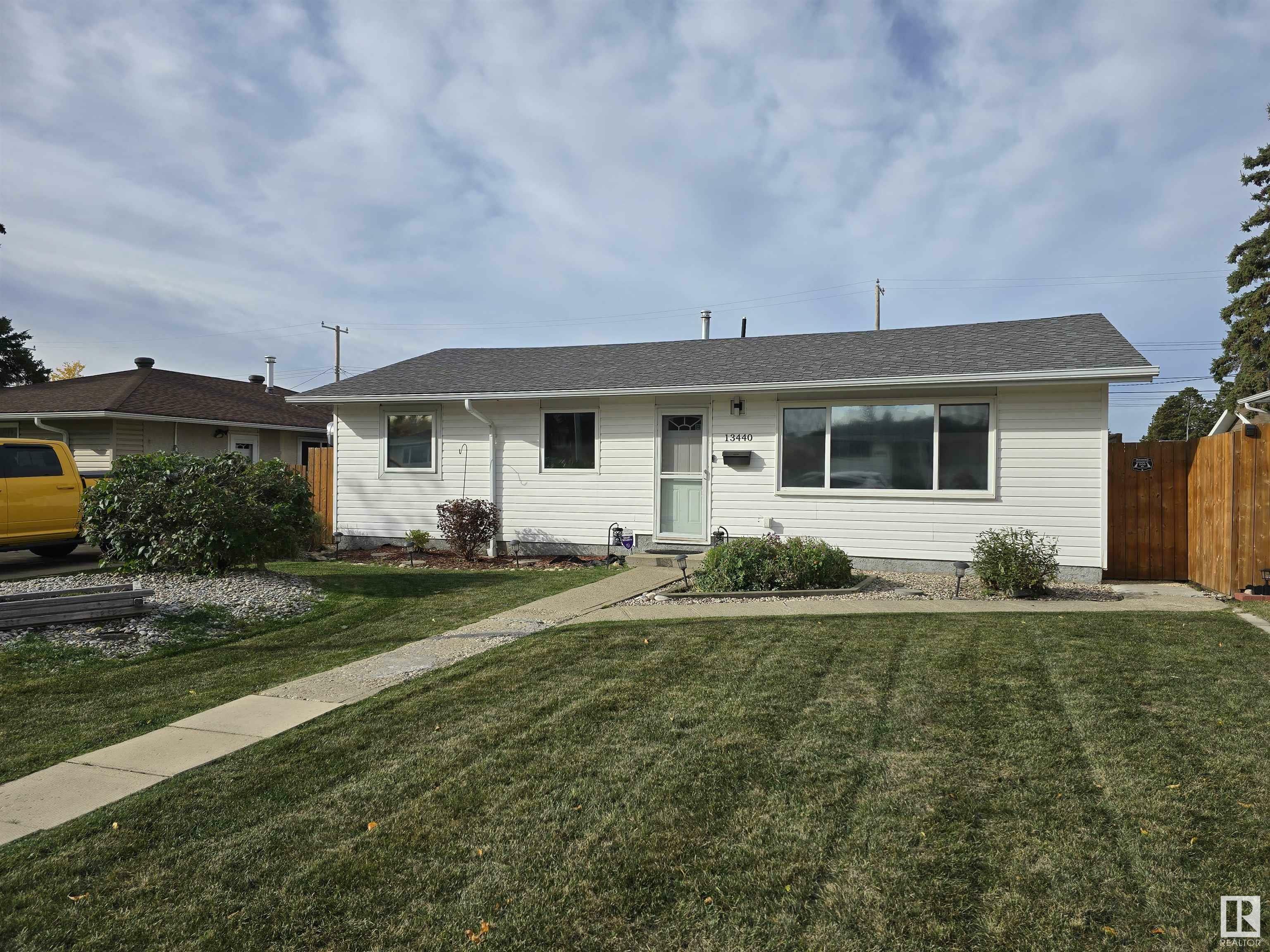 Property Photo:  13440 113 Street NW  AB T5E 5B1 