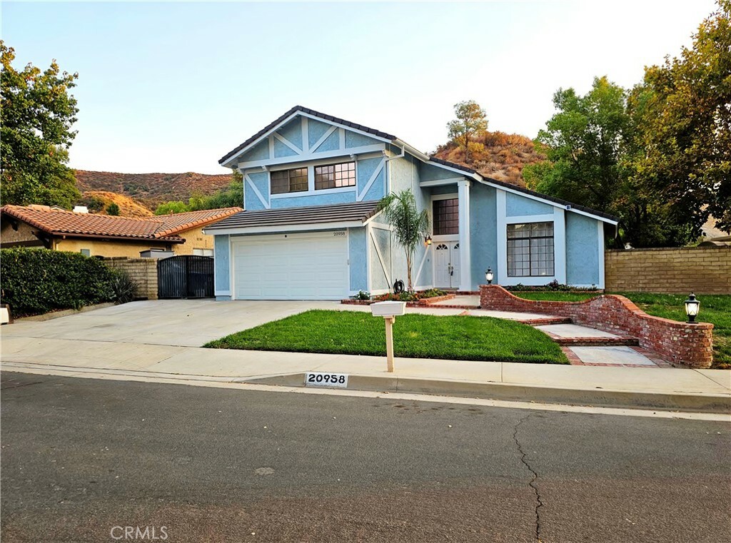 Property Photo:  20958 Susan Carole Drive  CA 91350 