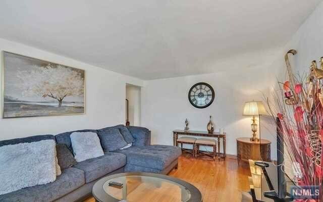 Property Photo:  331 Hickory Street 2  NJ 07032 