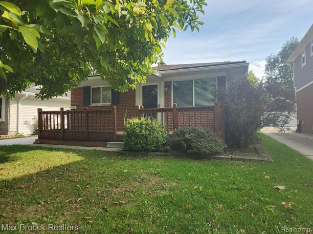 3238 Garden Avenue  Royal Oak MI 48073 photo