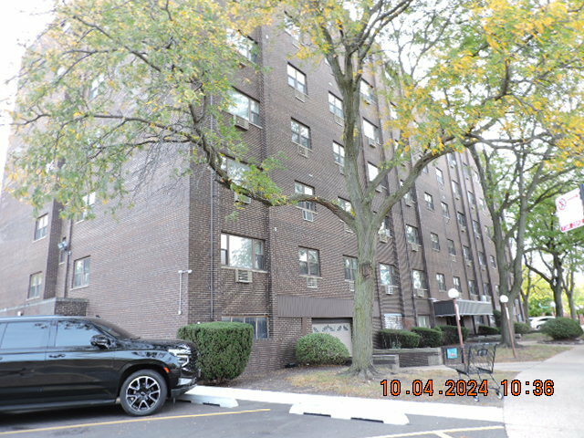 Property Photo:  4600 N Cumberland Avenue 311  IL 60656 