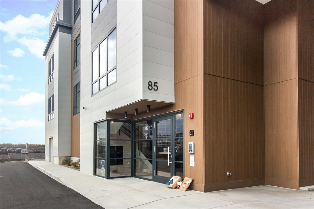 Property Photo: 85 Myrtle Street 301 MA 02171