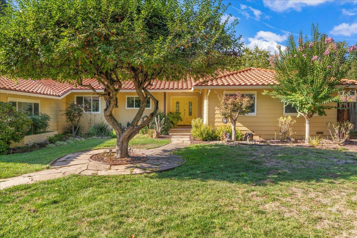 Property Photo:  12800 La Barranca Road  CA 94022 