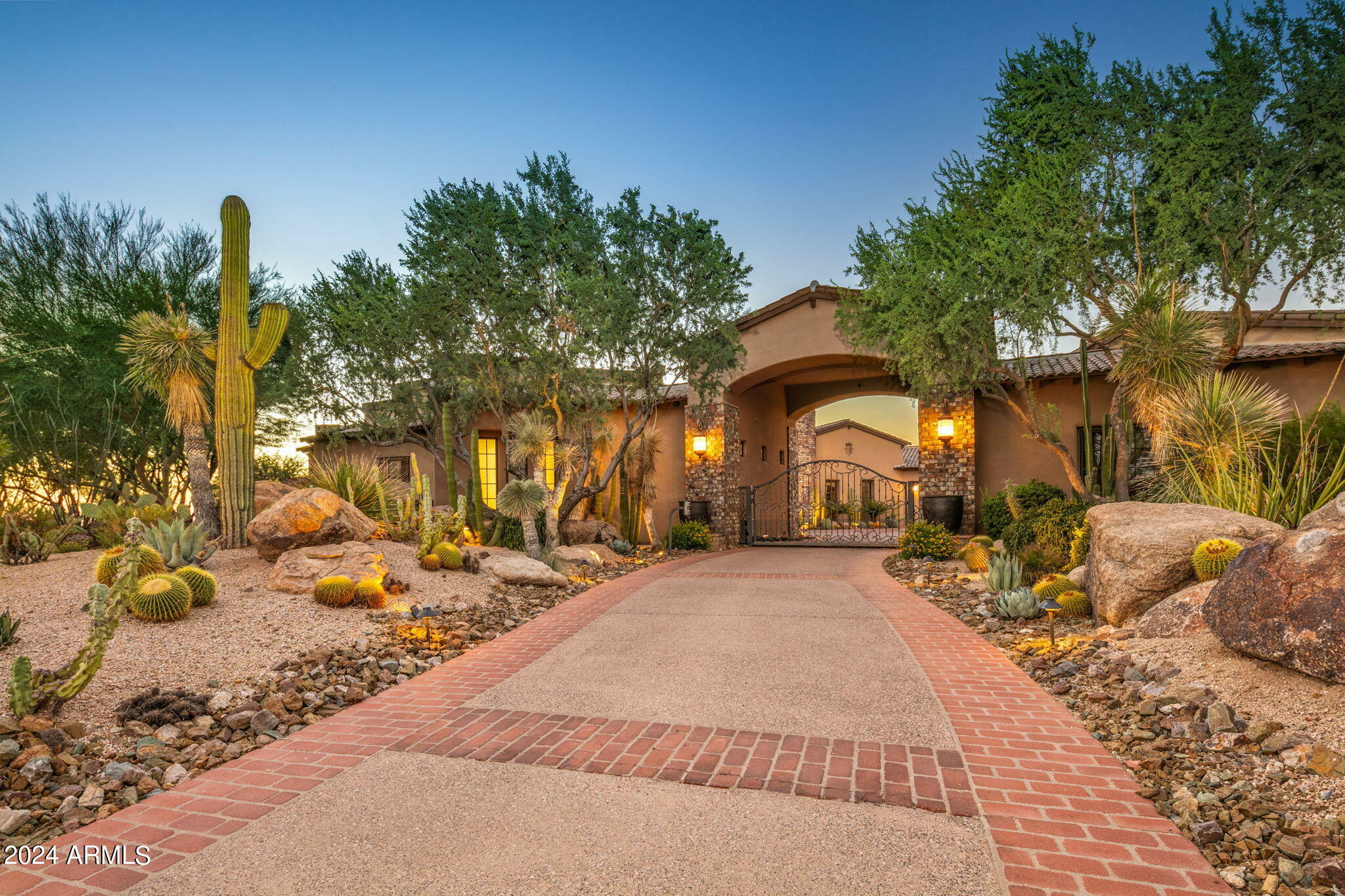 Property Photo: 10902 E Winter Sun Drive AZ 85262