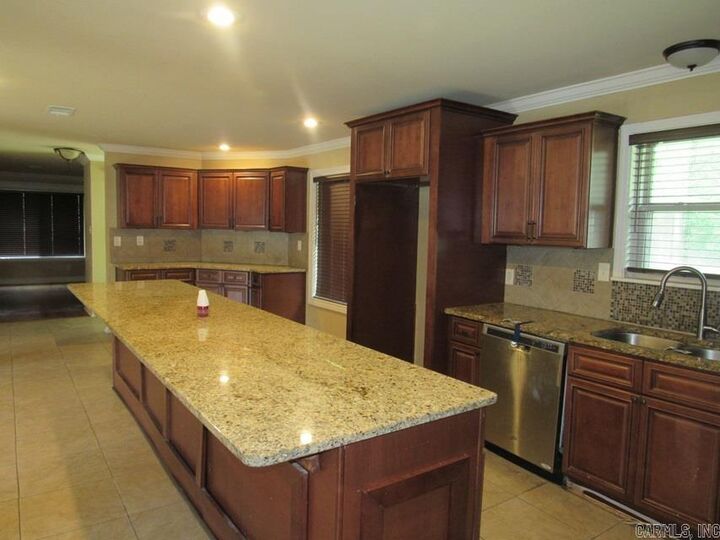 Property Photo:  201 W Palm  AR 72086 