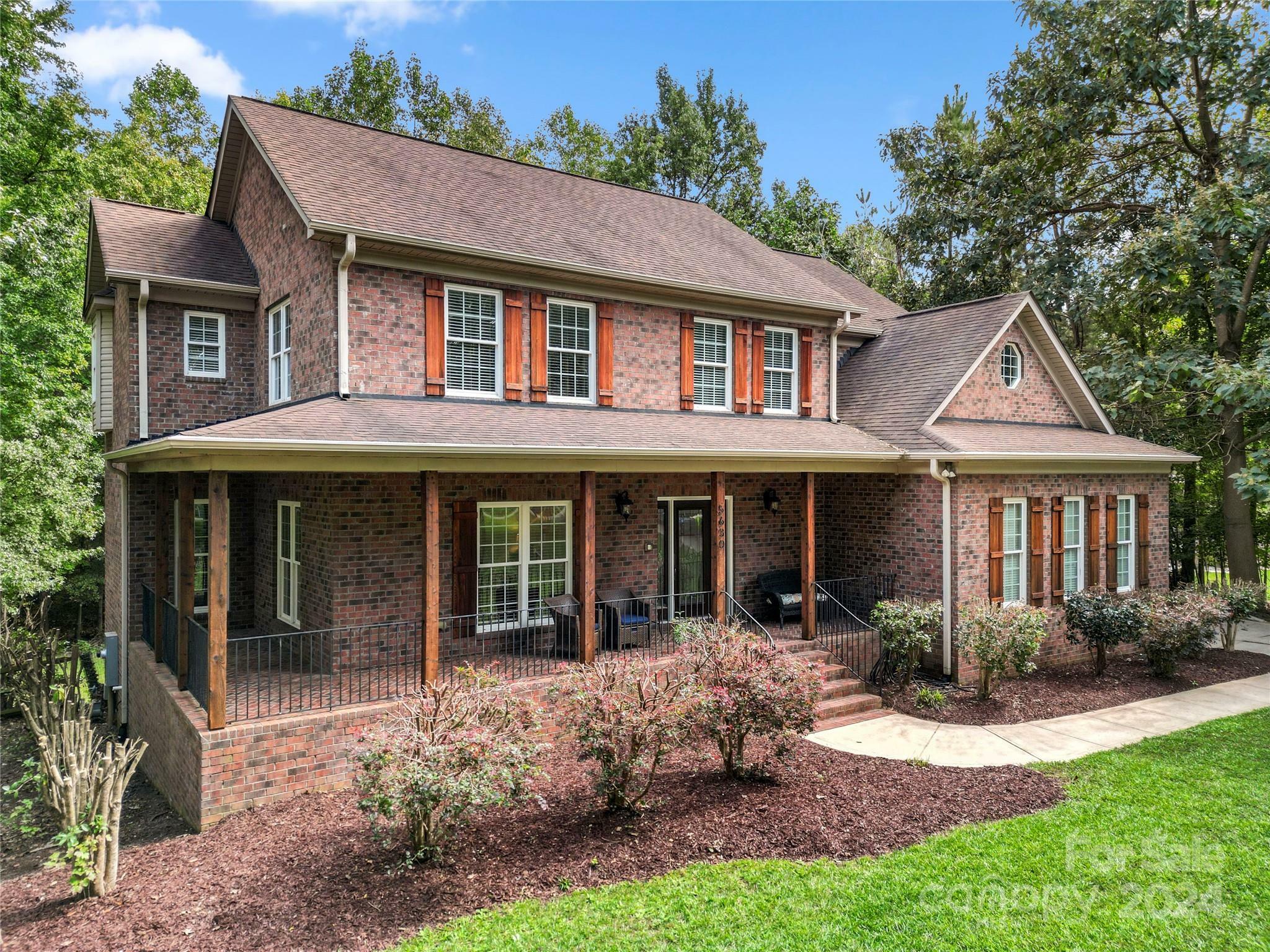 Property Photo:  5630 Lake Wylie Road  SC 29710 