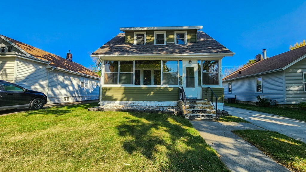 Property Photo:  2030 Highland Park Ave  IA 50501 