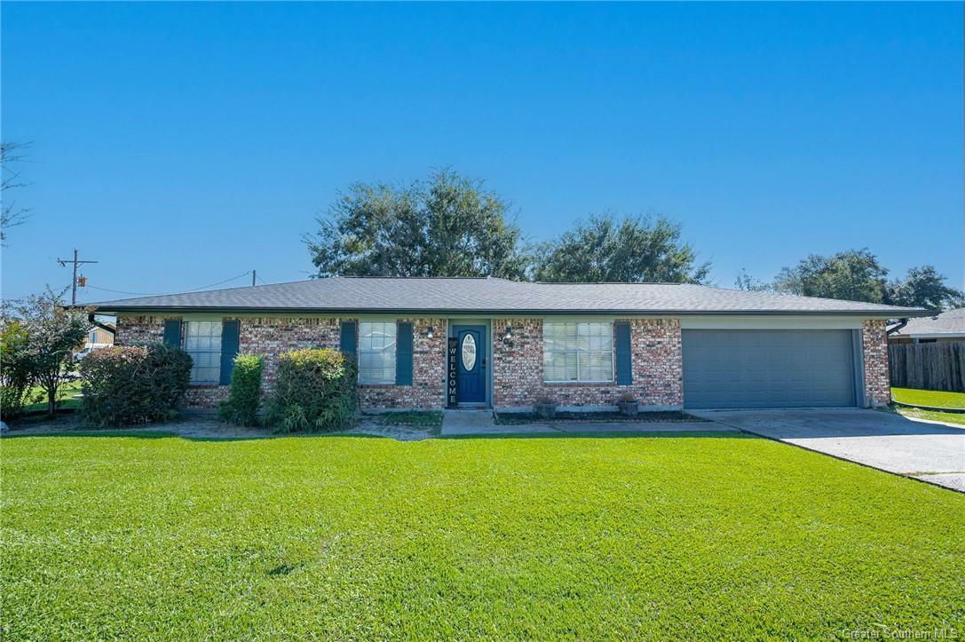 Property Photo:  304 Cedar Lane  LA 70611 