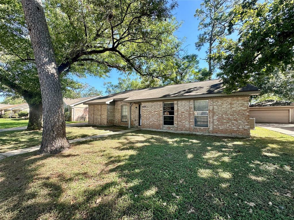 Property Photo:  23210 Earlmist Drive  TX 77373 