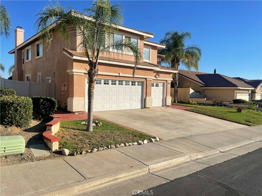 33 Corte Rivera  Lake Elsinore CA 92532 photo