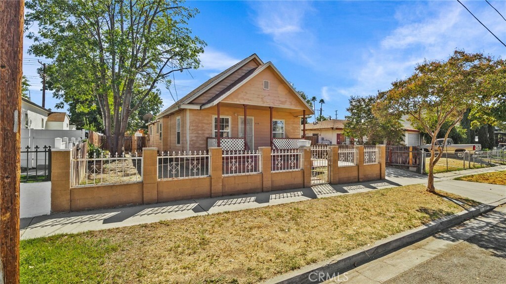 Property Photo:  2158 11th Street  CA 92507 