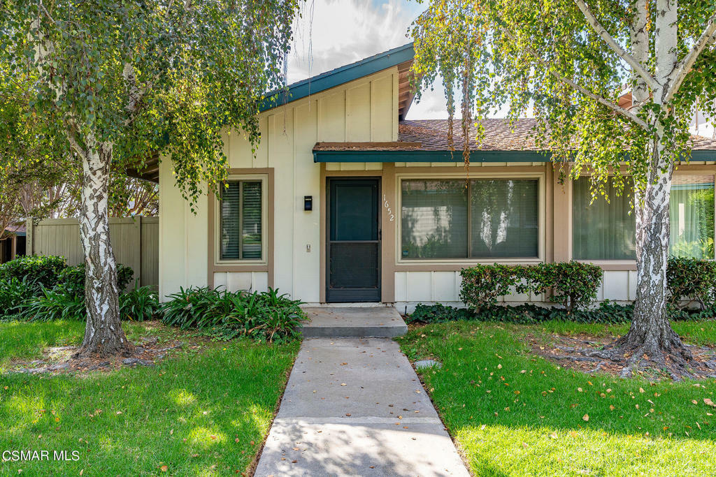 Property Photo:  1652 Orinda Court  CA 91362 