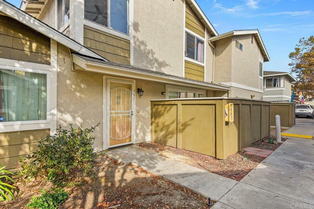 Property Photo:  731 Paradise Cove Way  CA 92058 