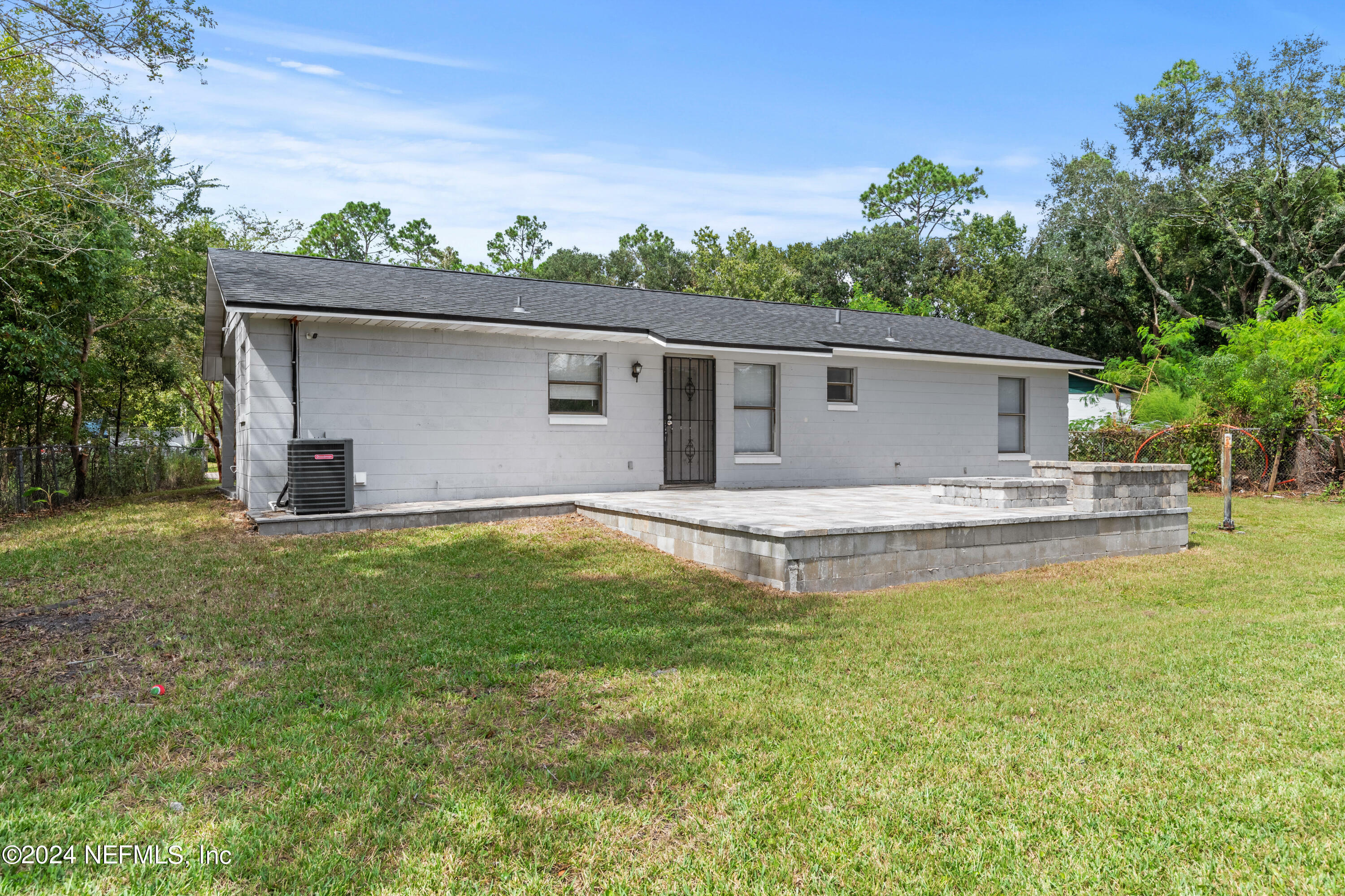 Property Photo:  487 Jeri Drive  FL 32043 