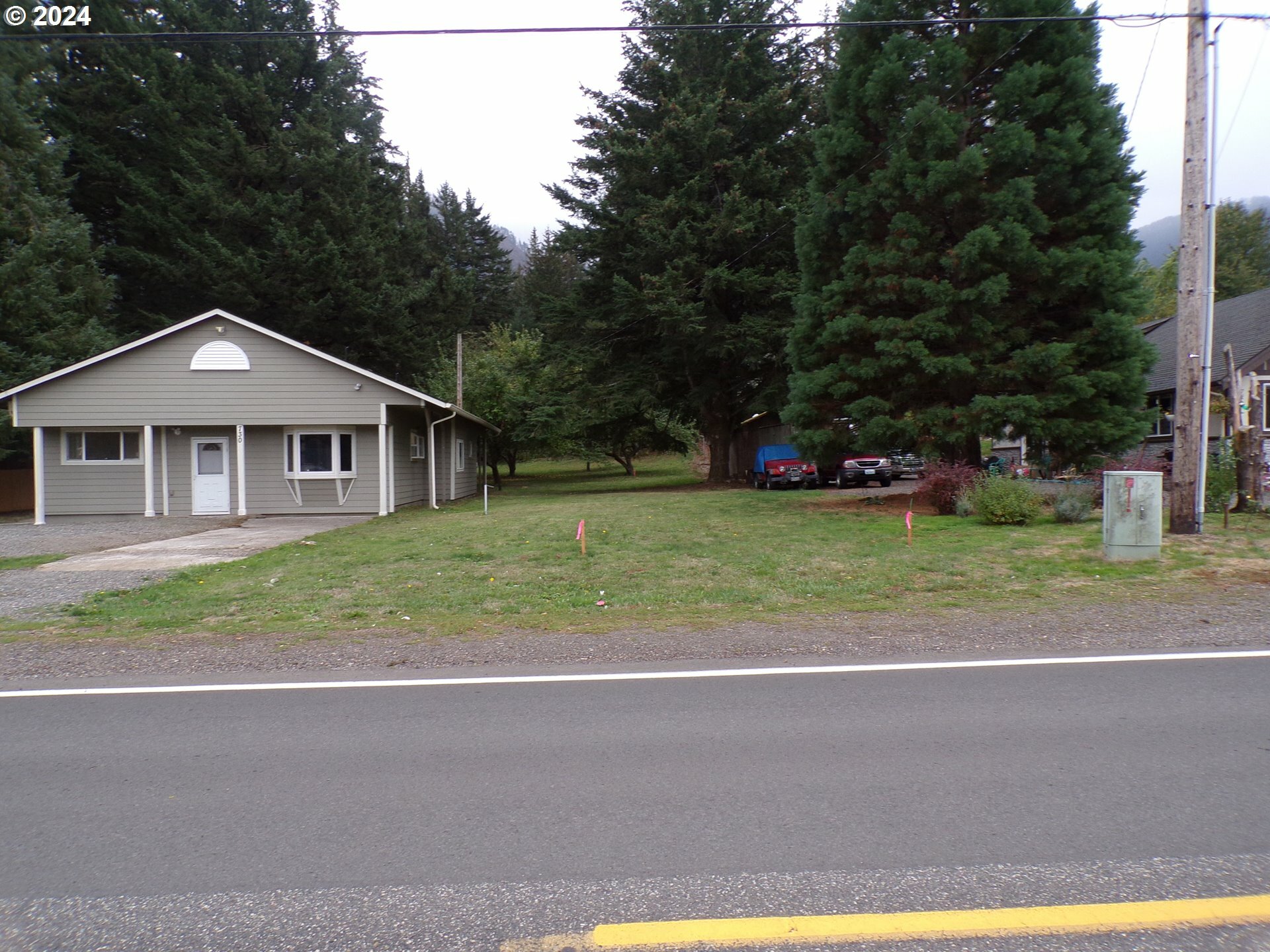 730 SE Forest Ln  Cascade Locks OR 97014 photo