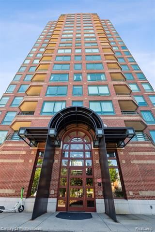 Property Photo: 3320 Spinnaker Lane 11B MI 48207