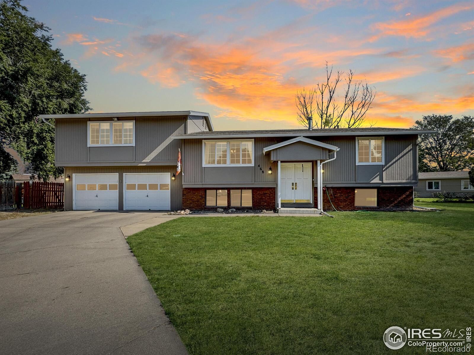 Property Photo:  468 Centennial Circle  CO 80751 