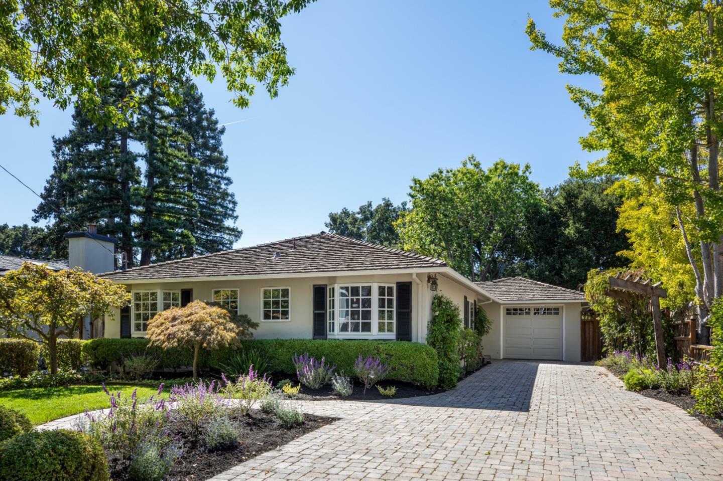 Property Photo:  284 Langton Avenue  CA 94022 