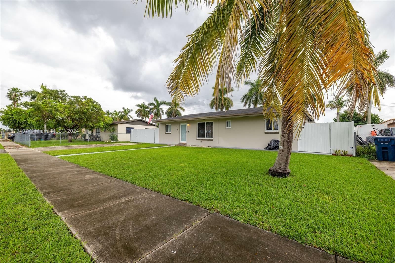 Property Photo:  14425 SW 107th Ct  FL 33176 