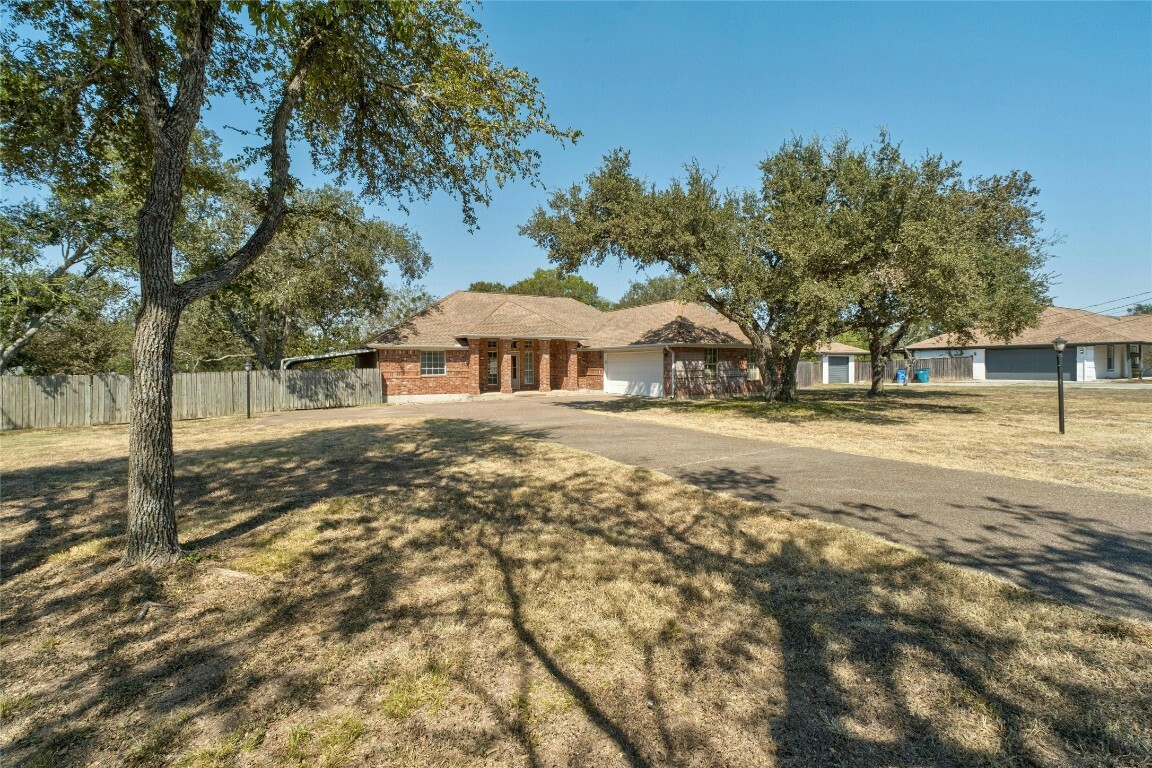 126 Poplar Drive  Mountain City TX 78610 photo