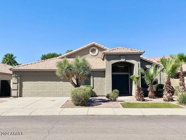 Property Photo: 3950 E Agave Road AZ 85044