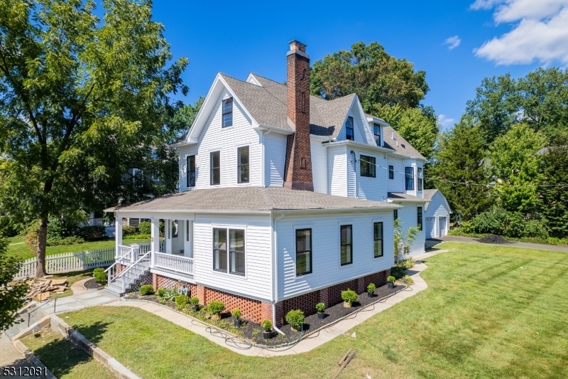 Property Photo:  29 Arlington Rd 2  NJ 07016 