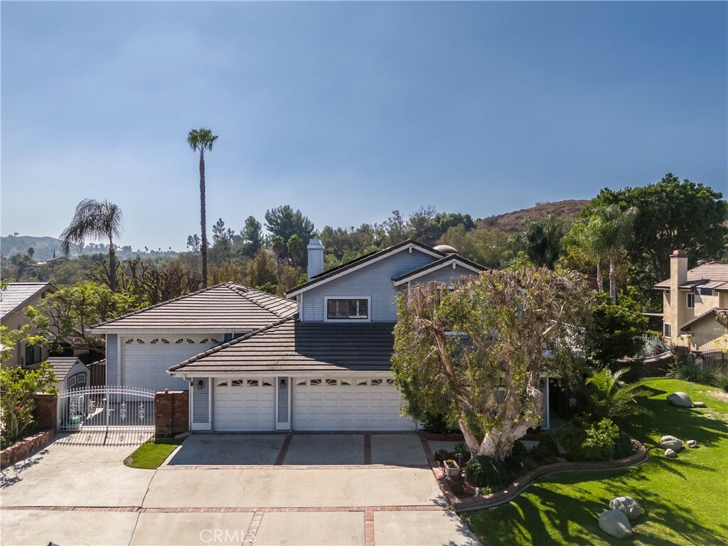 Property Photo:  8 La Torre Drive  CA 91766 