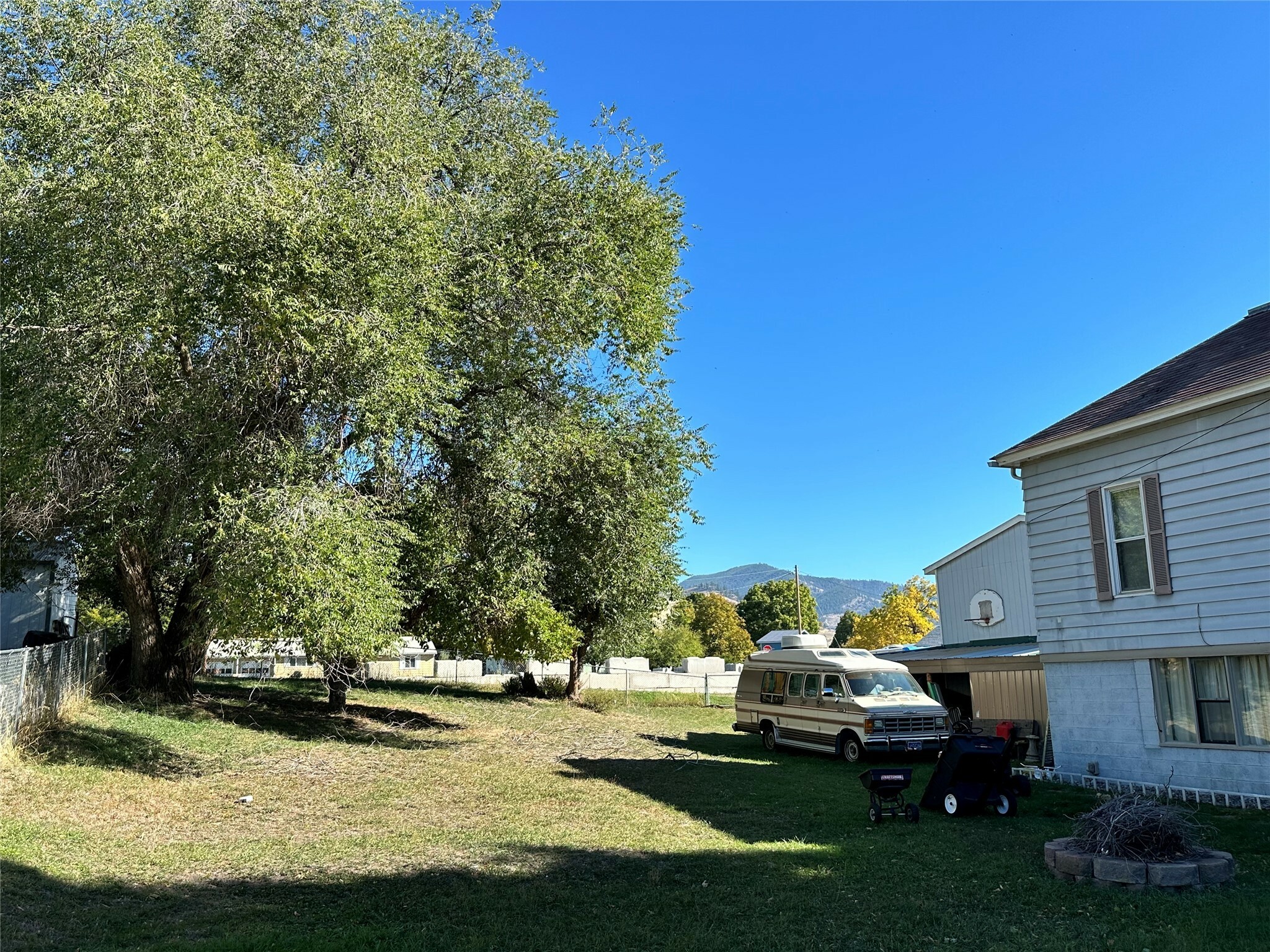 Property Photo:  704 3rd Avenue  MT 59859 