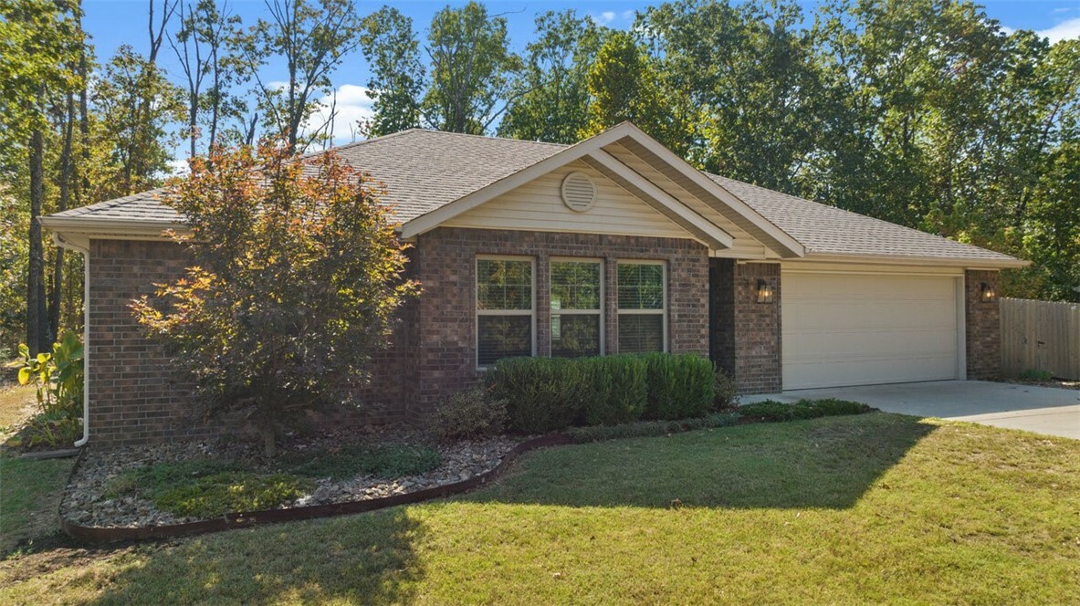 Property Photo:  3 Stucky Lane  AR 72715 