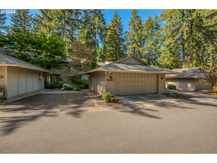 4291 Woodside Cir  Lake Oswego OR 97035 photo