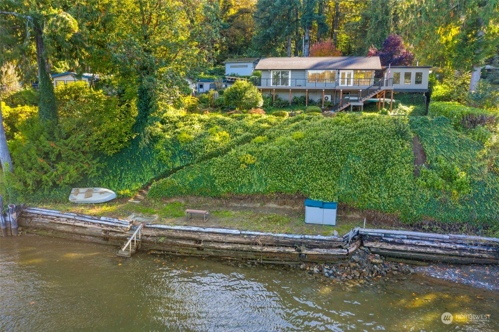 Property Photo:  311 SE Mariner Lane  WA 98584 