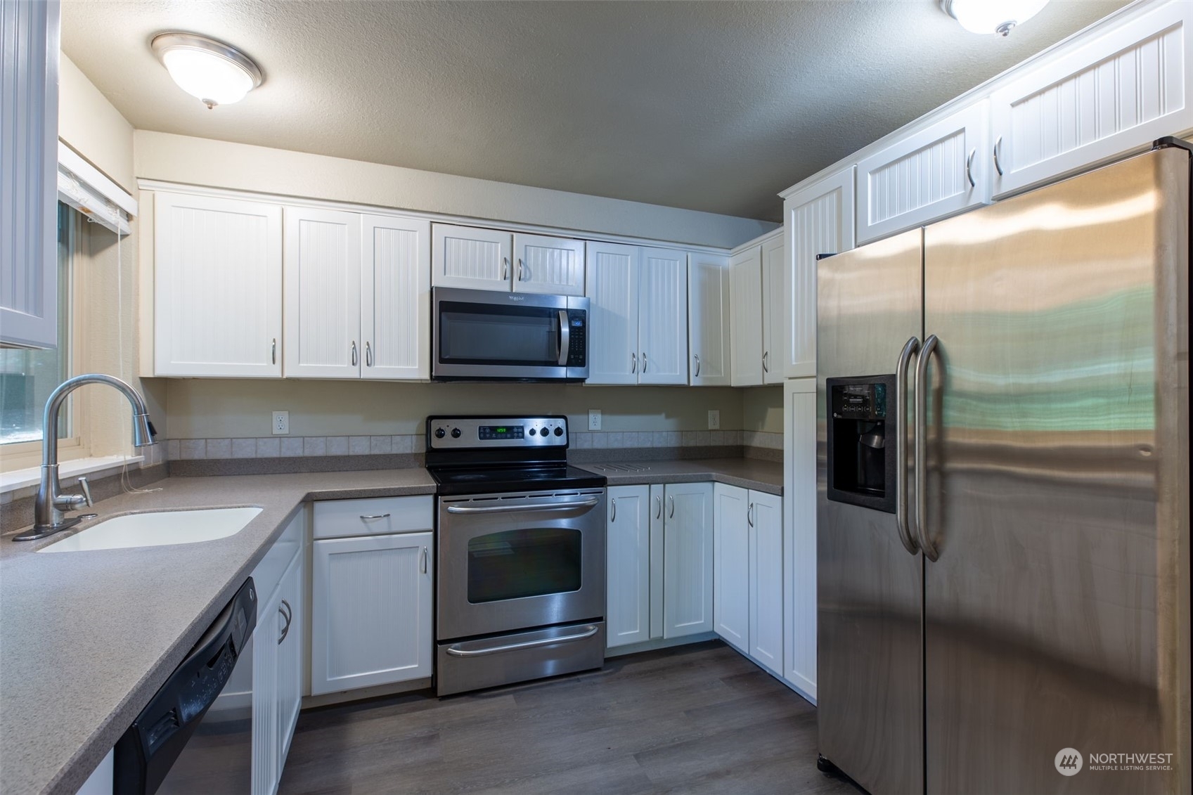 Property Photo:  26228  46th Avenue S  WA 98032 