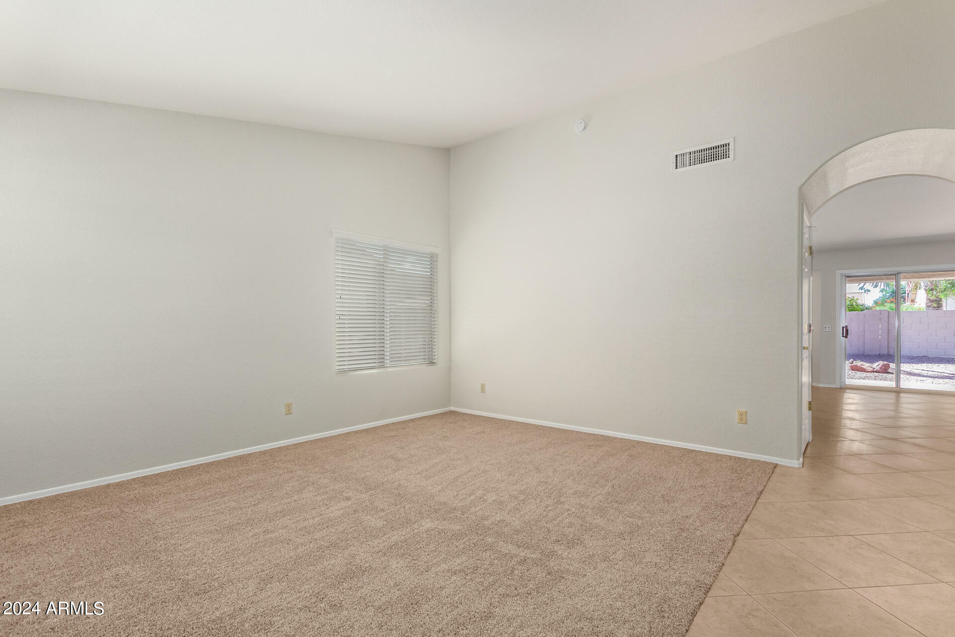 Property Photo:  10209 E Coopers Hawk Drive  AZ 85248 