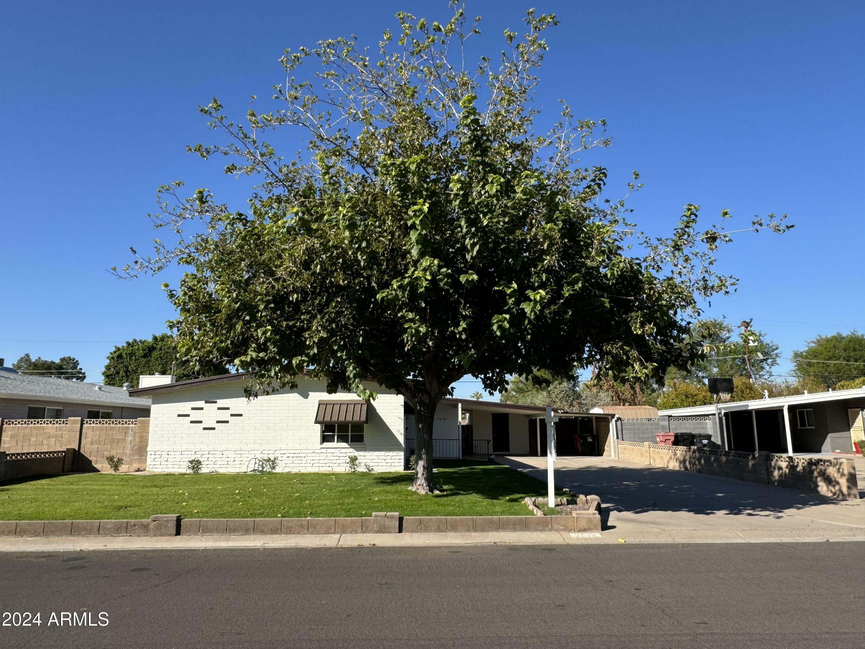 Property Photo:  2618 N 68th Place  AZ 85257 