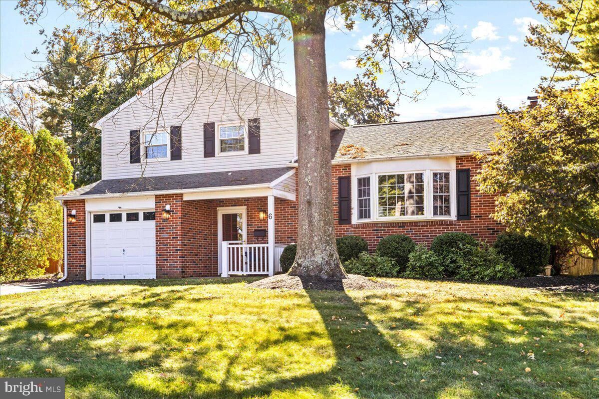 Property Photo:  6 Kershaw Avenue  PA 18901