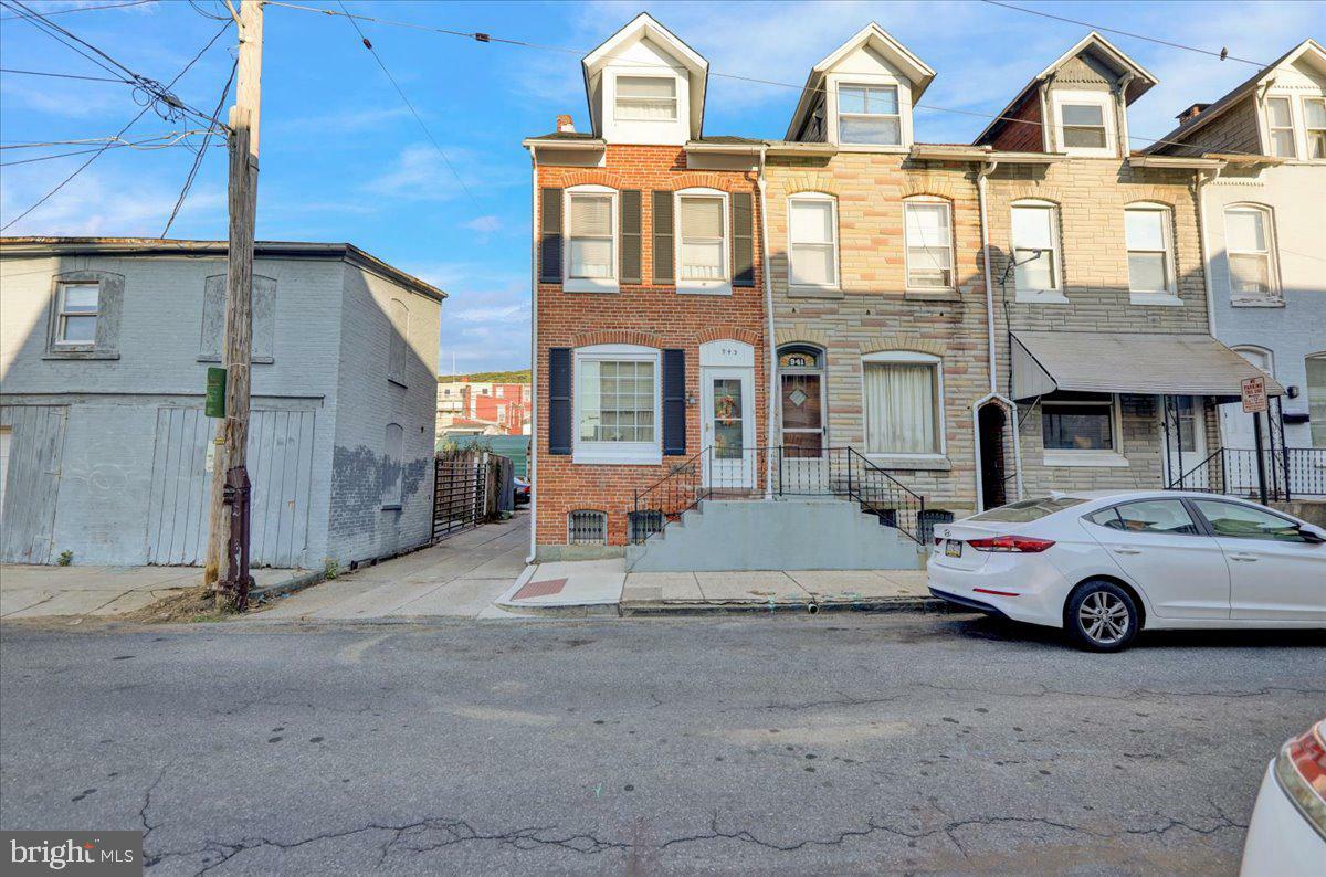 Property Photo:  943 Mulberry Street  PA 19604 