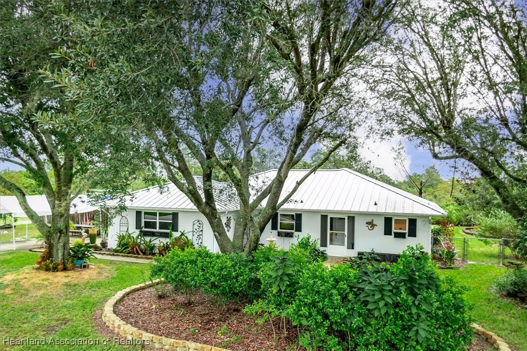 Property Photo:  246 Thurman Avenue  FL 33852 