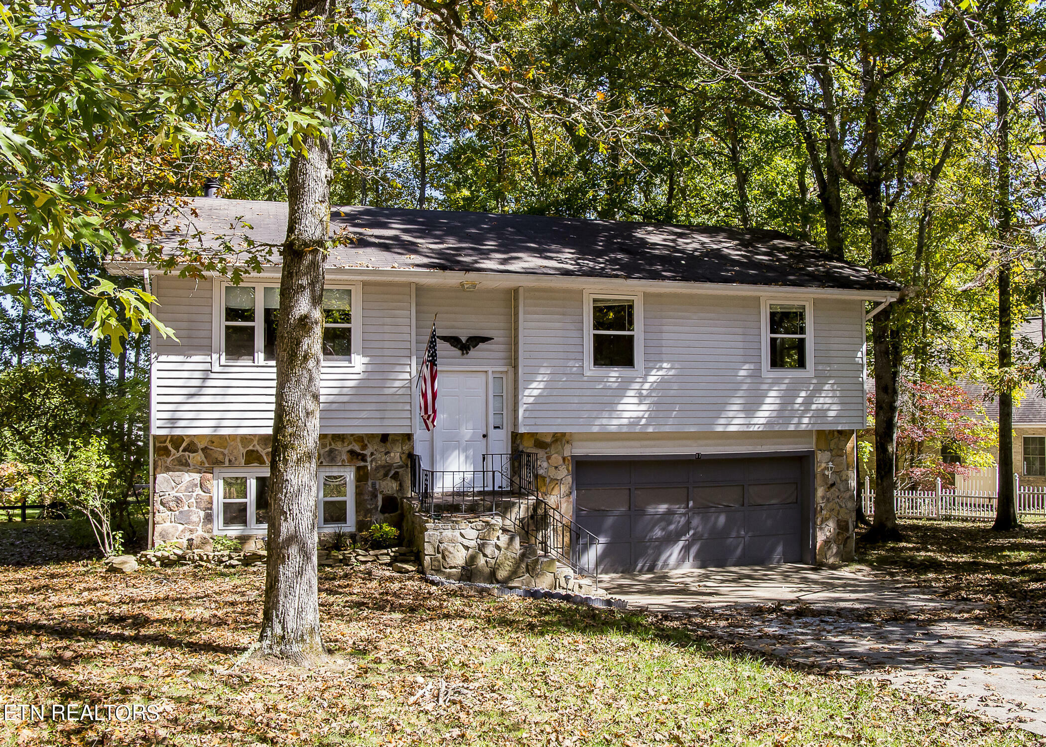 Property Photo:  17 Black Oak Circle  TN 38558 