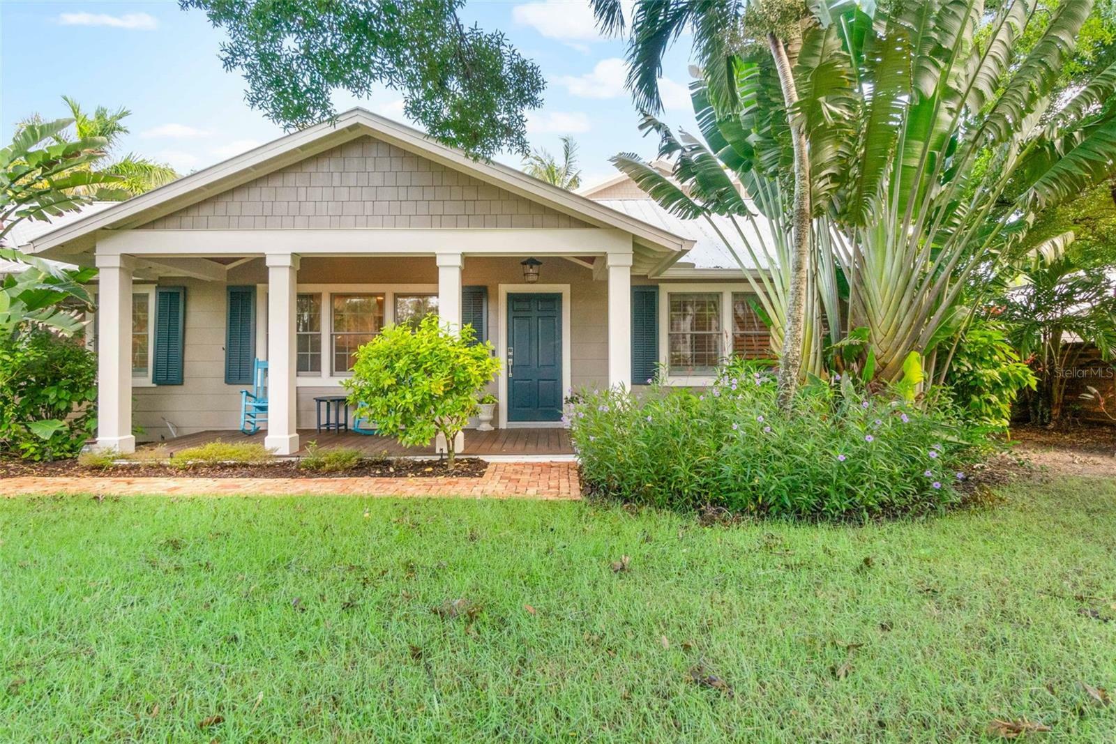 Property Photo:  1919 Irving Street  FL 34236 