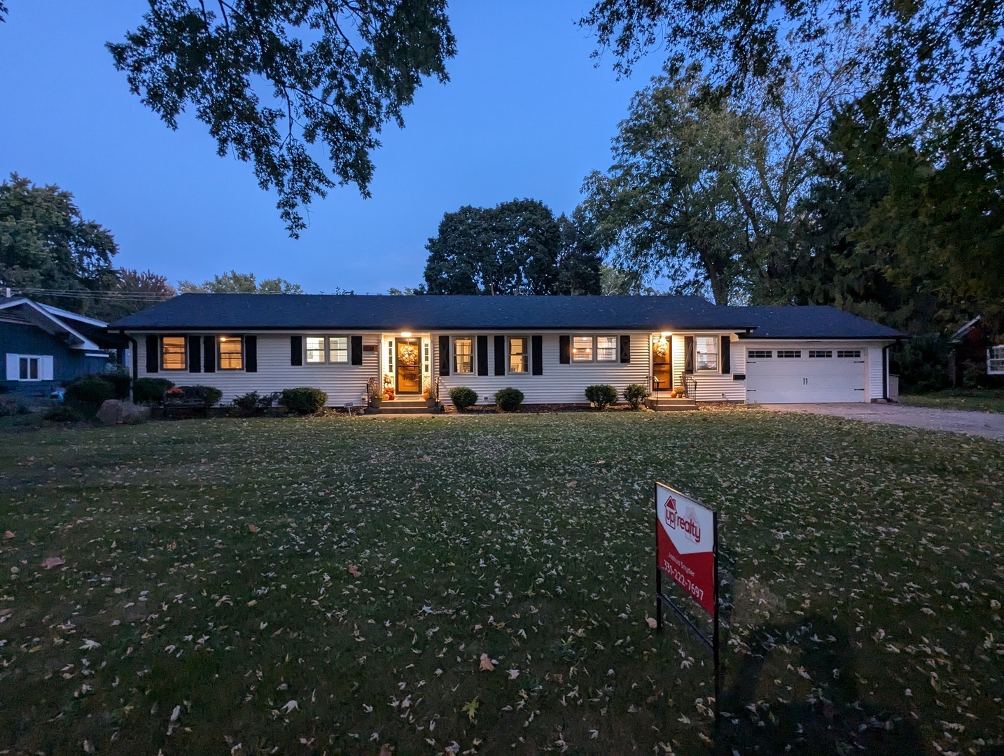 Property Photo:  228 S Westlawn Avenue  IL 60506 