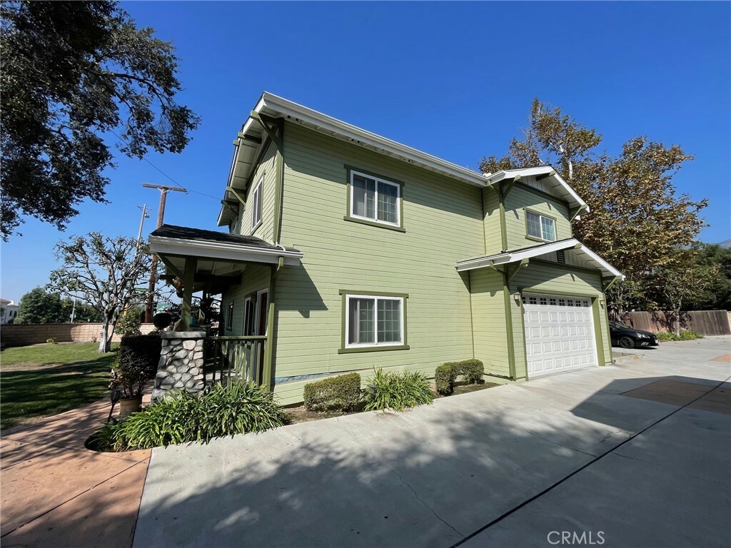 Property Photo:  901 Royal Oaks Drive  CA 91016 