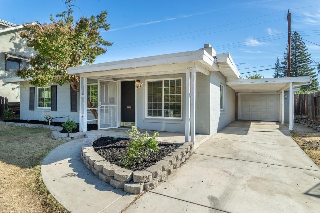 Property Photo:  4923 62nd Street  CA 95820 