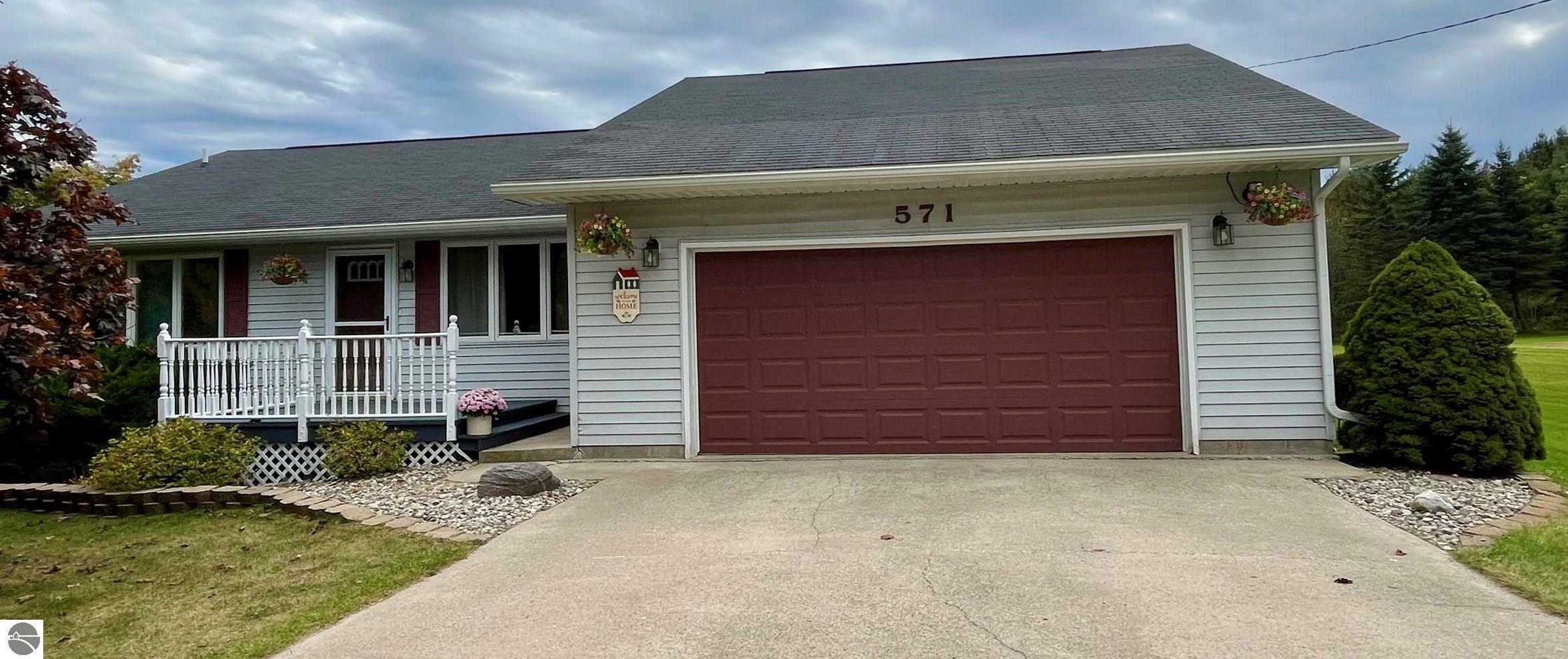 Property Photo:  571 Sparton Road  MI 48763 