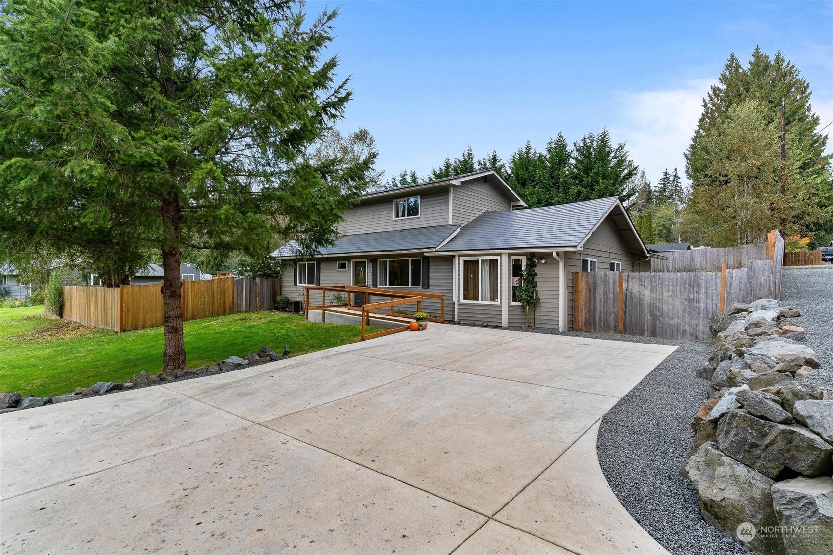 Property Photo:  17821 Trombley Road  WA 98290 