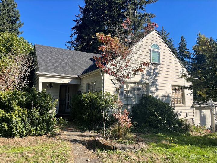 101 Contra Costa Avenue  University Place WA 98466 photo