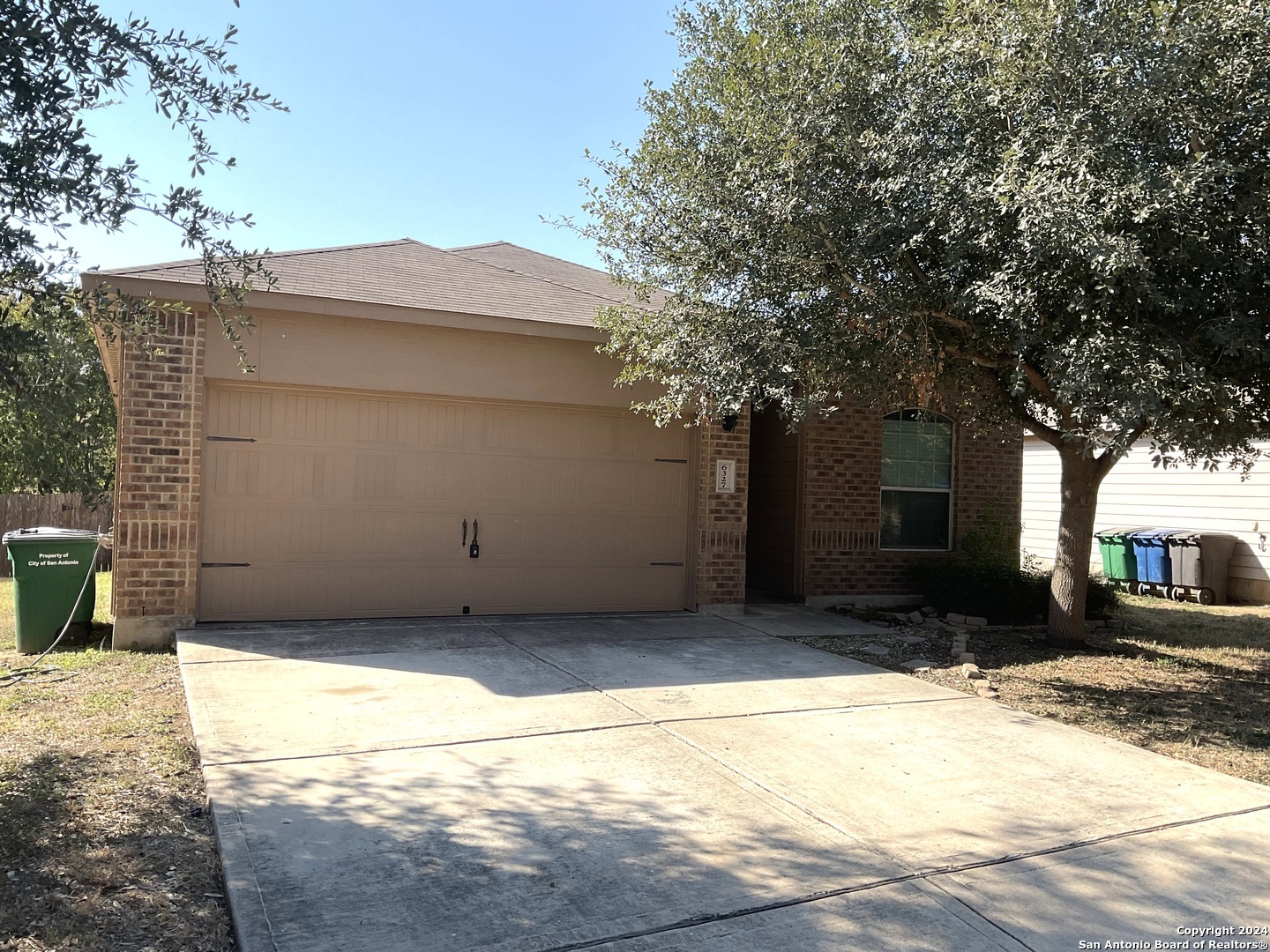 Property Photo: 6327 Still Meadow TX 78222