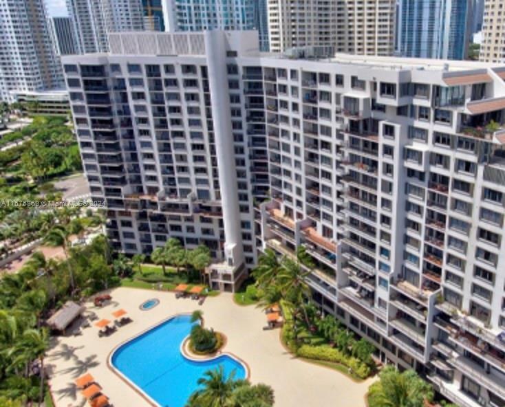 Property Photo:  540 Brickell Key Dr 1706  FL 33131 