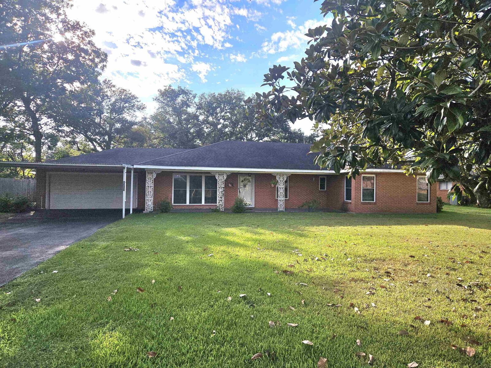 Property Photo: 5915 Marcus Dr TX 77708