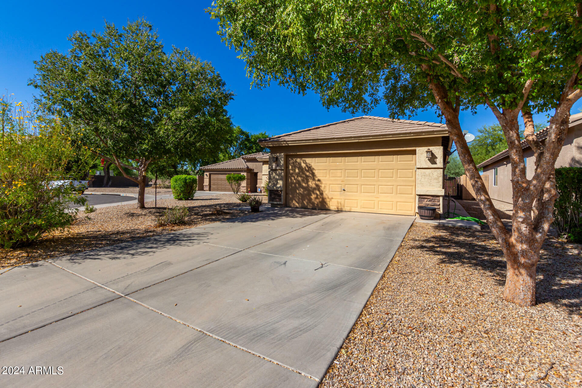 Property Photo:  4956 E Silverbell Road  AZ 85143 